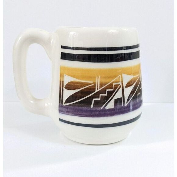Mesa Verde Pottery Mug - Signed Silas Navajo Purple And Yellow - Picture 4 of 11